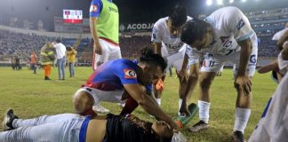 El Salvador: estampida en partido de fútbol deja 12 muertos 