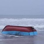 Sechura: ocho buzos salvaron de morir tras naufragio de embarcación