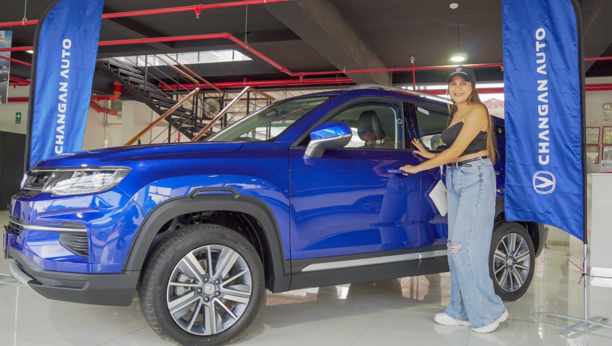 Derco Center: concesionaria peruana premió a piurana con auto 0 km  
