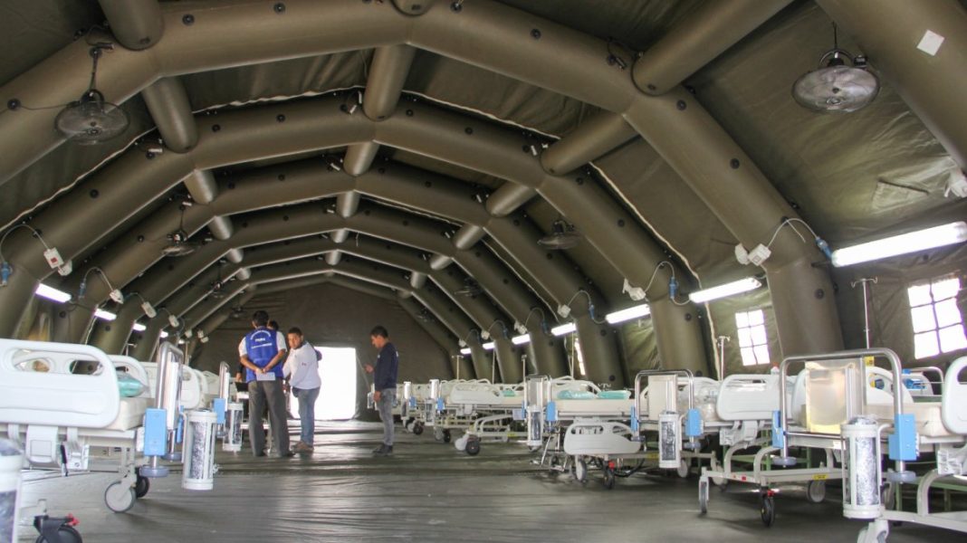 Gore Piura concluye equipamiento de hospital itinerante para pacientes con dengue.