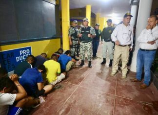 Inpe traslada a 23 internos del penal de Piura a diferentes reclusorios del país.