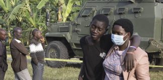 Uganda: 41 muertos se registraron en ataque a colegio secundario