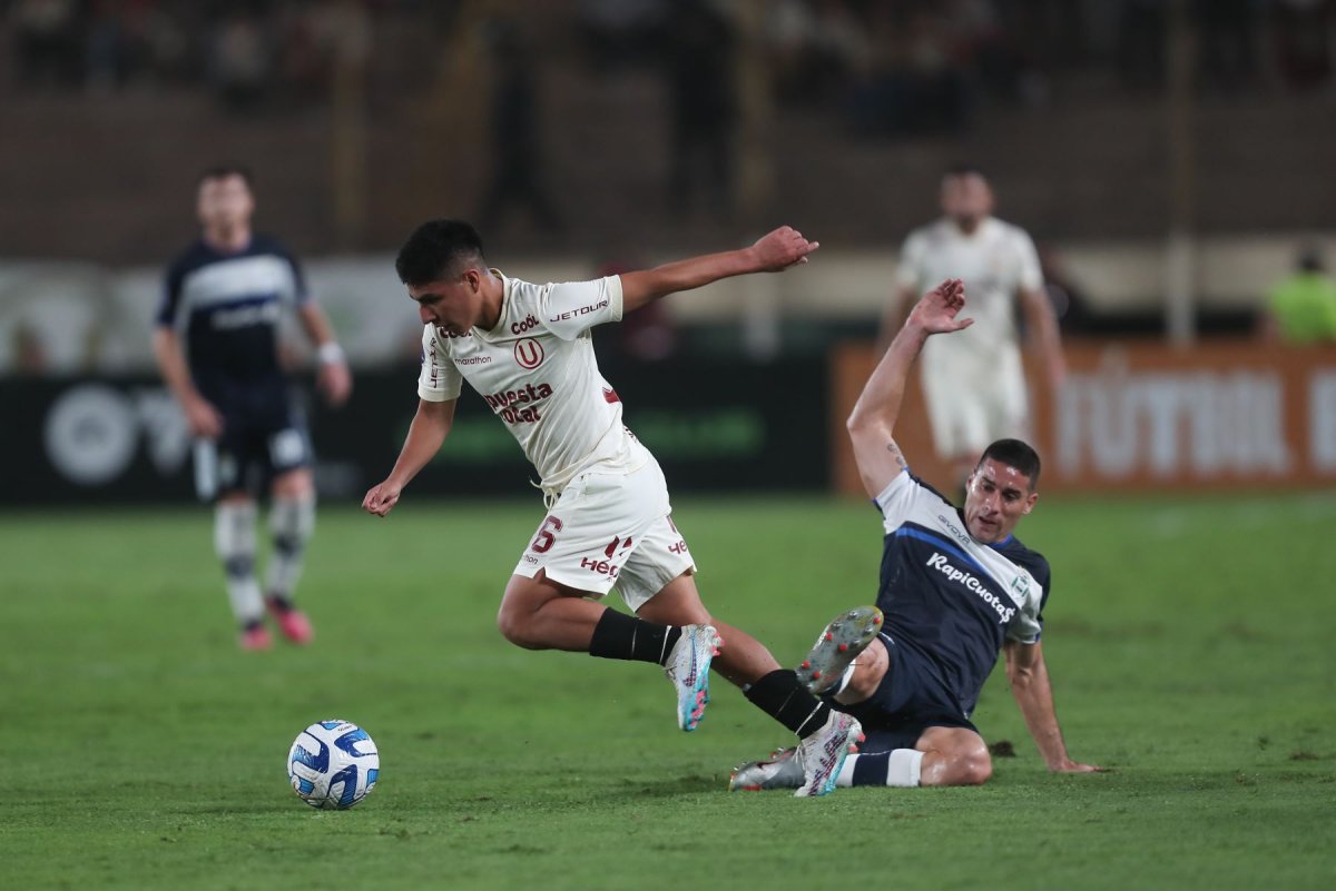 Universitario recibiría castigos de la Conmebol tras pelea de sus jugadores 