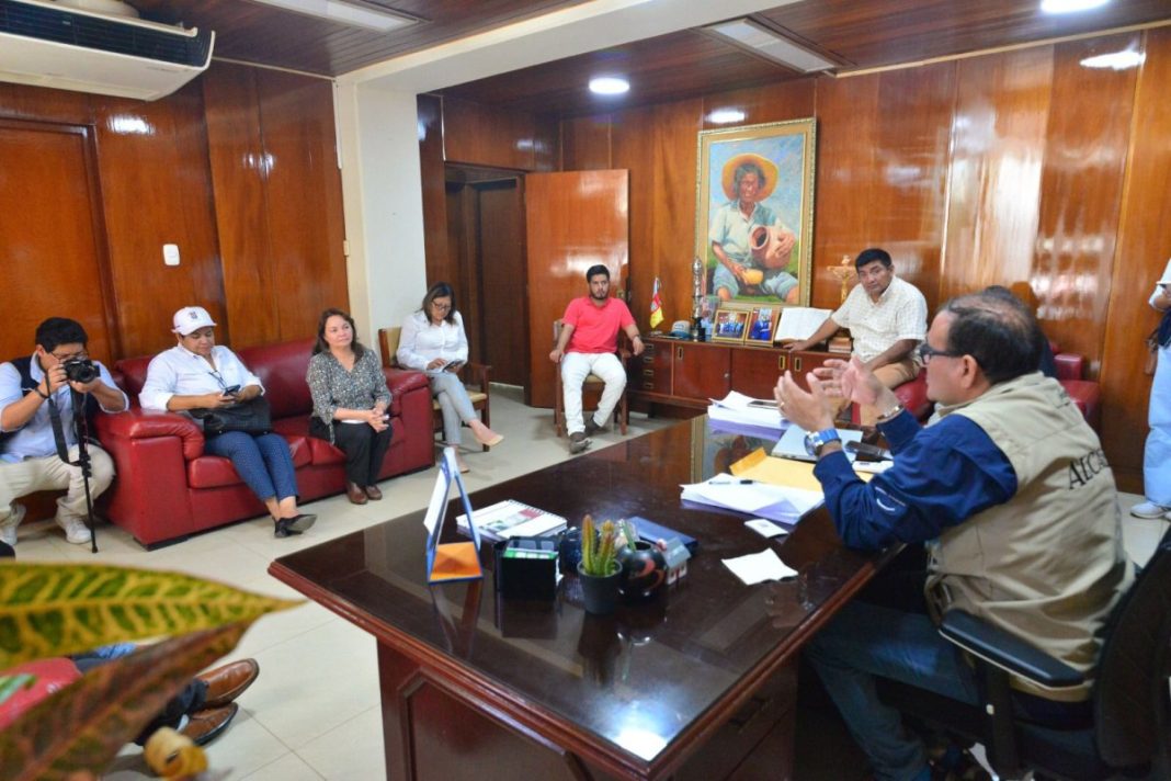 Alcalde de Piura coordinó acciones de prevención frente al fenómeno El Niño