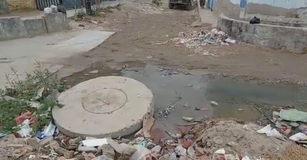 Piura: familias del A.H. Enrique López Albújar denuncian colapso de desagües