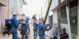 Enosa retira 400 metros de cable clandestino en Piura