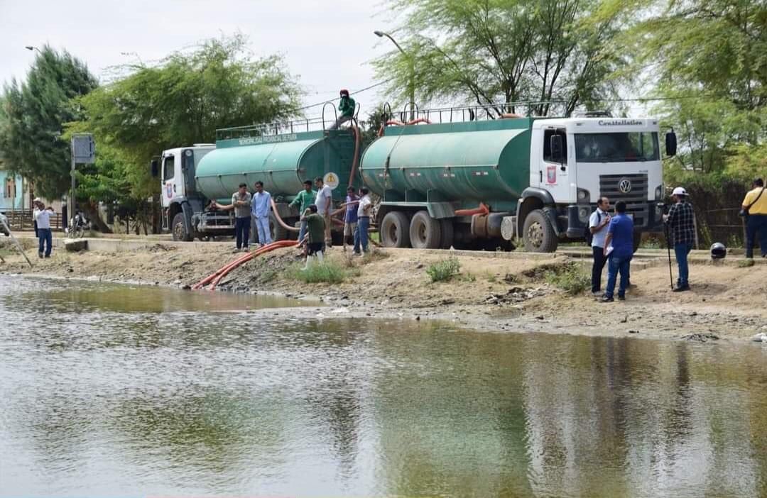 Piura: evacúan aguas pluviales de Monte Sullón