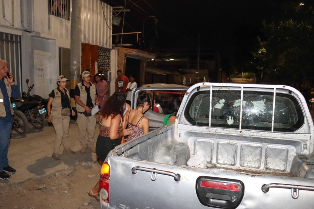Siete extranjeras indocumentadas fueron intervenidas en locales nocturnos.