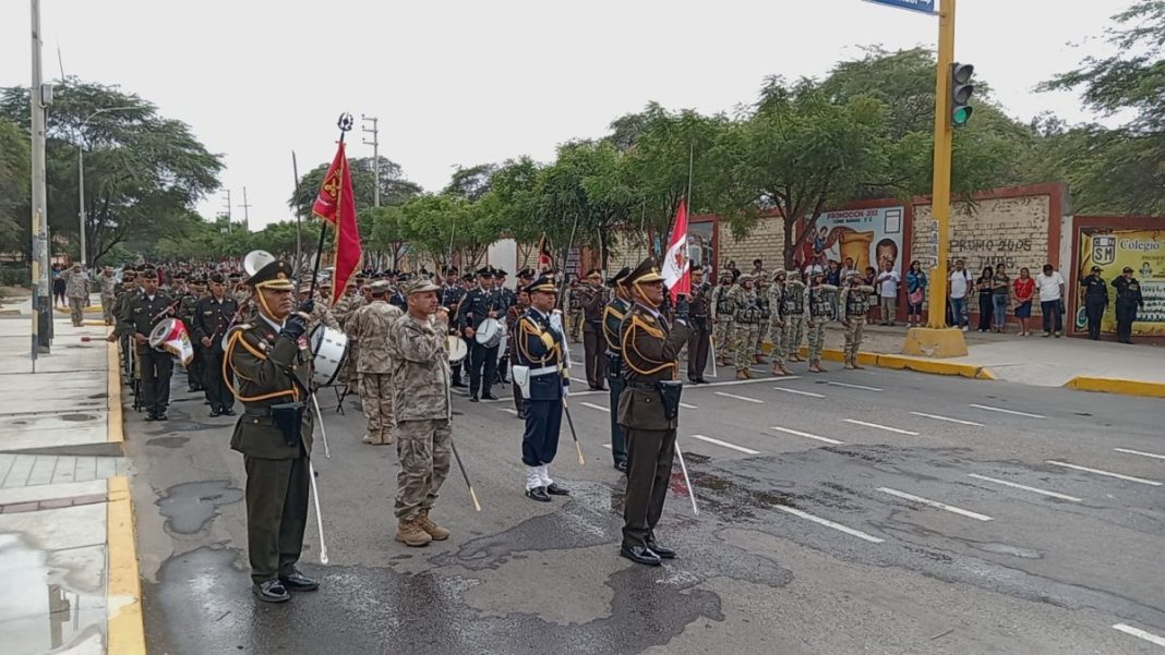 Ejército realiza ensayo previo al desfile militar de este 26 de julio.