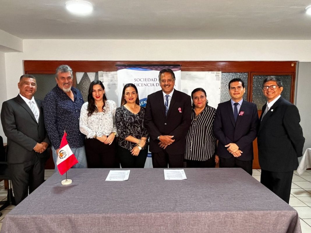 UCV y Beneficencia Pública de Piura firman convenio de cooperación interinstitucional.