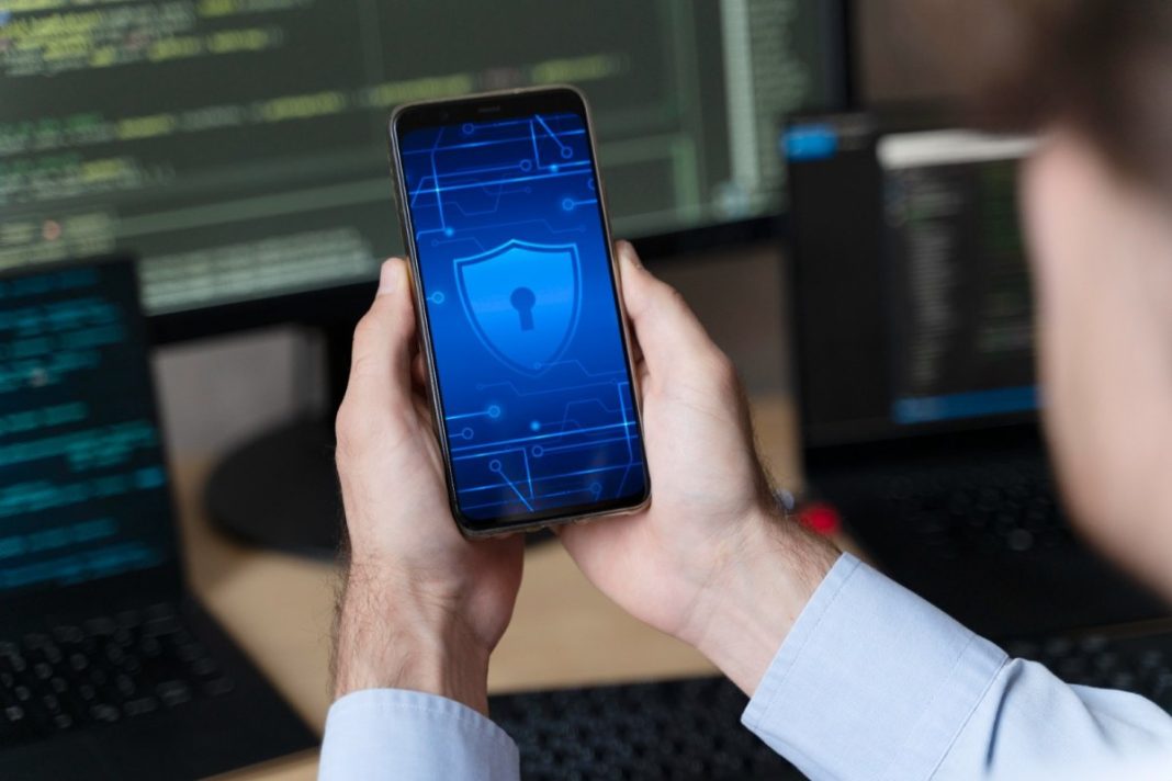 Claro lanza antivirus para celulares ante amenazas cibernéticas