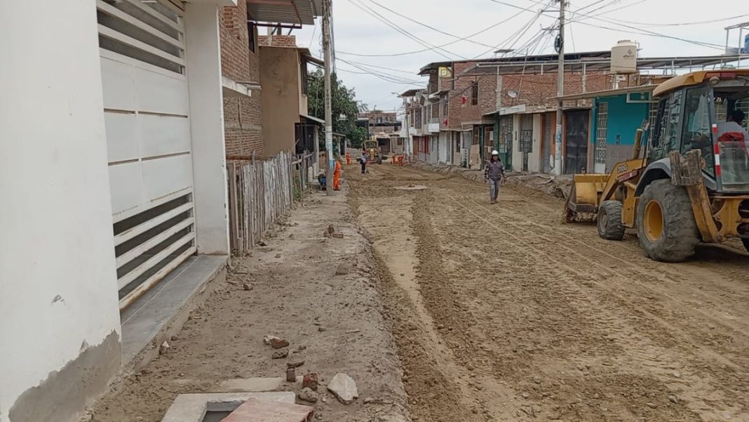 Moradores de Víctor Raúl se quejan por reducción de calle en obra de pistas y veredas