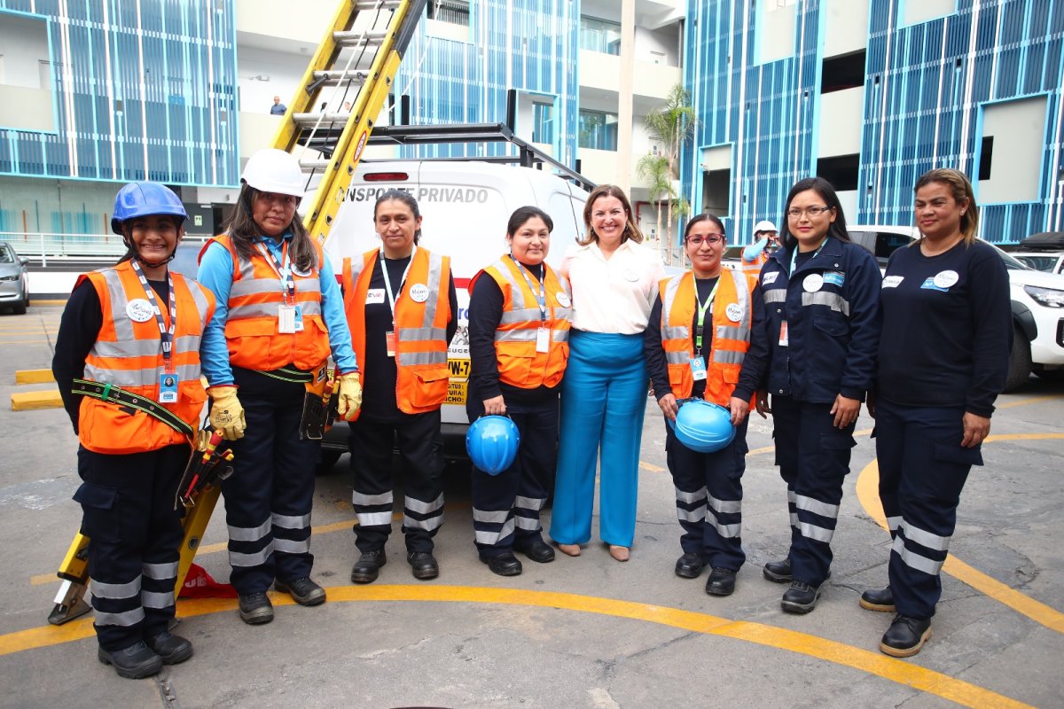 Mujeres en Red: Empoderamiento femenino impulsa la transformación de las telecomunicaciones