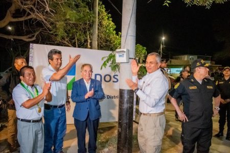 Enosa y MININTER firmaron un convenio institucional para reforzar el alumbrado público con luminarias LED en comisarías de Piura y Sullana