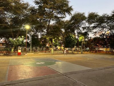 Iluminación LED en parques de Veintiséis de Octubre 