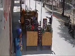 Piura: con escopeta asaltan a dos policías en restaurante.