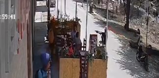 Piura: con escopeta asaltan a dos policías en restaurante.