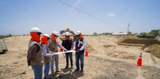 Pobladores de La Huaca atentos a la construcción del puente El Portón