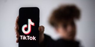 TikTok presenta nueva herramienta de etiquetado para videos generados por IA