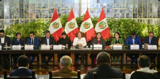 Autoridades locales se reunieron con presidenta Dina Boluarte para coordinar acciones ante el FEN