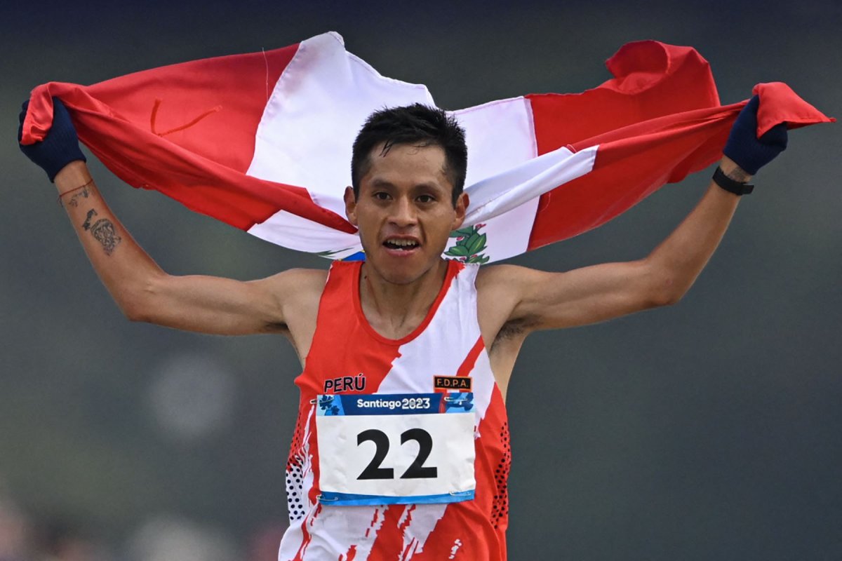 Cristhian Pacheco se consagra bicampeón tras ganar la maratón de los Juegos Panamericanos 2023.