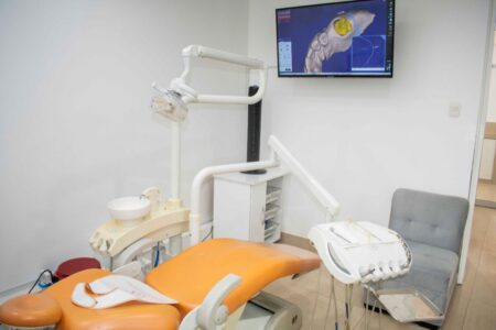 Reyes & Severino, centro odontológico digital