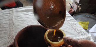Piuranos degustarán la ancestral bebida nutricional de Yupisín, elaborada a base de algarrobo.