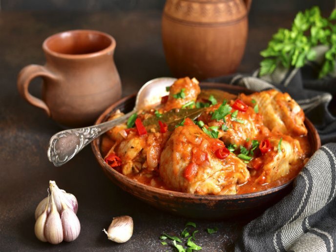 En esta nota te daremos la receta con una opción distinta de cómo cocinar el pollo: pollo en salsa de pimiento. ¡Anímate a prepararlo!