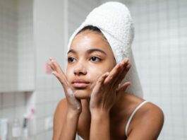 Descubre todo lo que tienes que saber acerca del famoso término "skin care" : qué es y para qué sirve. ¡Empieza cuidar a tu piel!