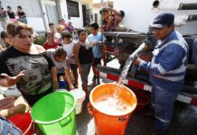 Piura: llegan cinco cisternas para reforzar reparto de agua potable durante el FEN