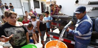 Piura: llegan cinco cisternas para reforzar reparto de agua potable durante el FEN