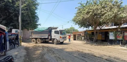 Pobladores de La Mariposa y Los Ejidos son afectados por trabajos de descolmatación del río Piura