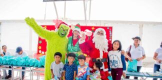 Enosa iluminó la navidad de los niños del caserío Chatito Sur