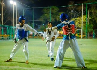 Castilla: niños y adolescentes practican taekwondo en escuela "Formando Talentos"