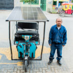 Descubre la historia de Albert Díaz, el piurano que fabrica vehículos con paneles solares