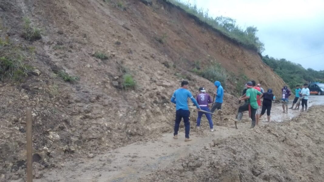 Debido a las lluvias varios sectores de Ayabaca se encuentran incomunicados