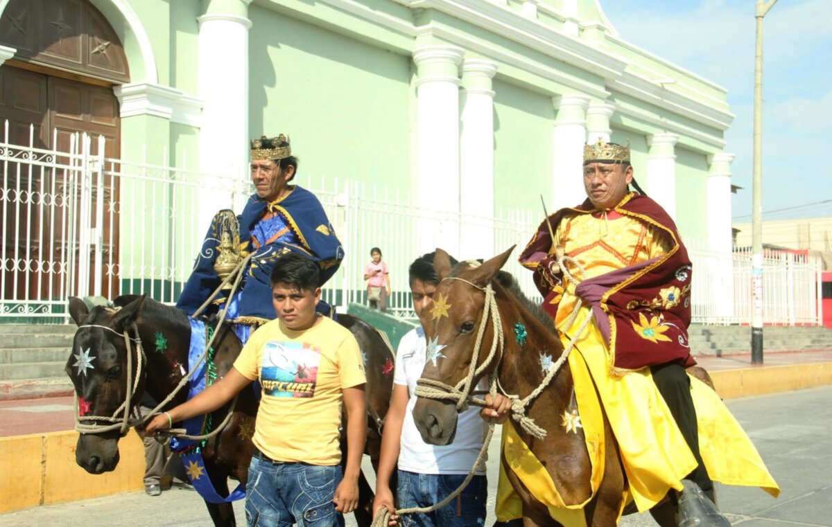Narihualá se prepara para la tradicional cabalgata de los Reyes Magos.