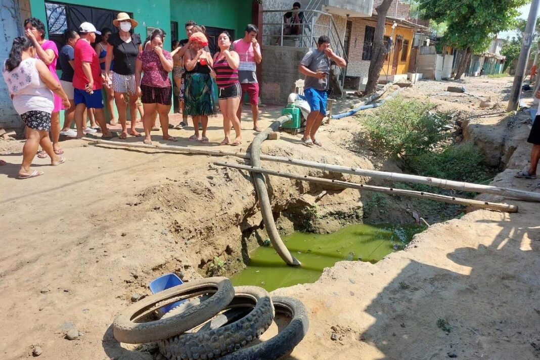 Sullana: Vecinos viven conviven desde hace cinco meses con aguas residuales en Querecotillo