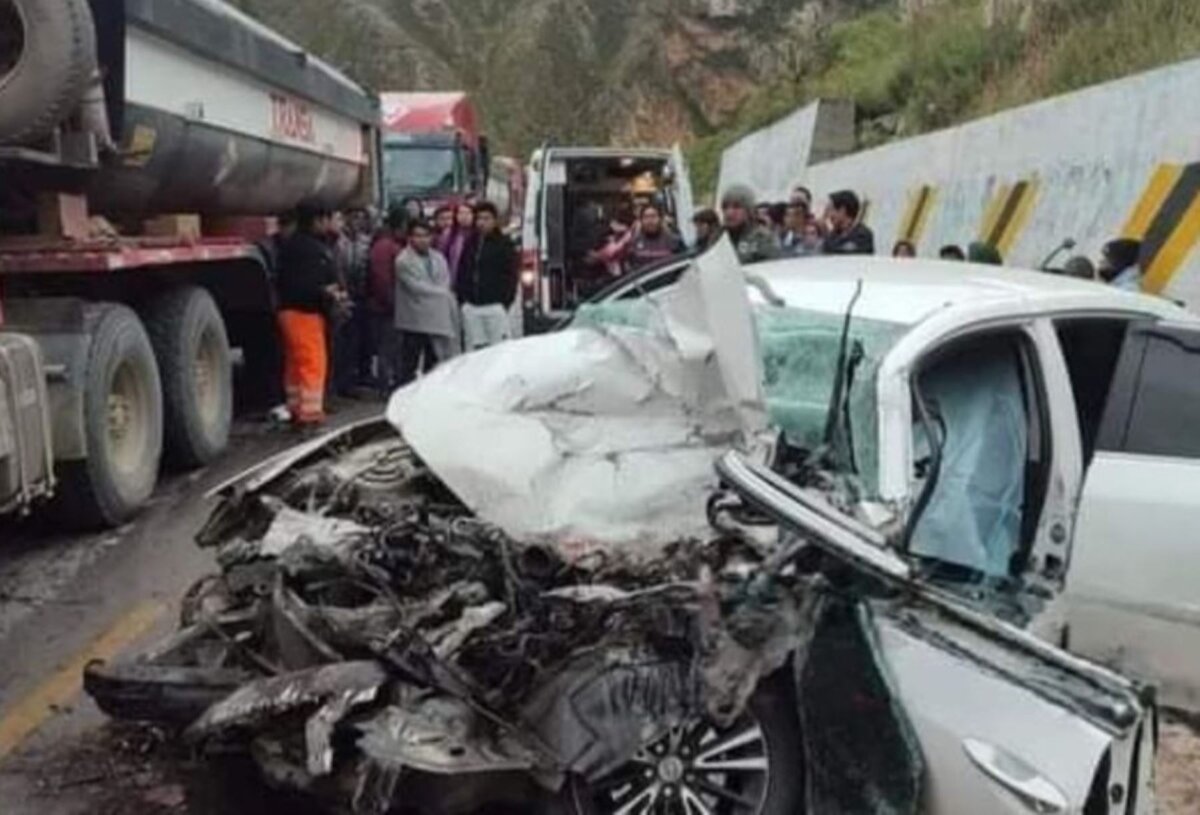 Dos muertos y dos heridos deja accidente de tránsito en carretera central