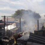 Incendio en el A.H. La Primavera: 13 familias pierden todas sus pertenencias debido al fuego