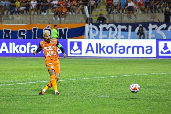 César Vallejo se enfrenta a Sport Huancayo por la Copa Sudamericana