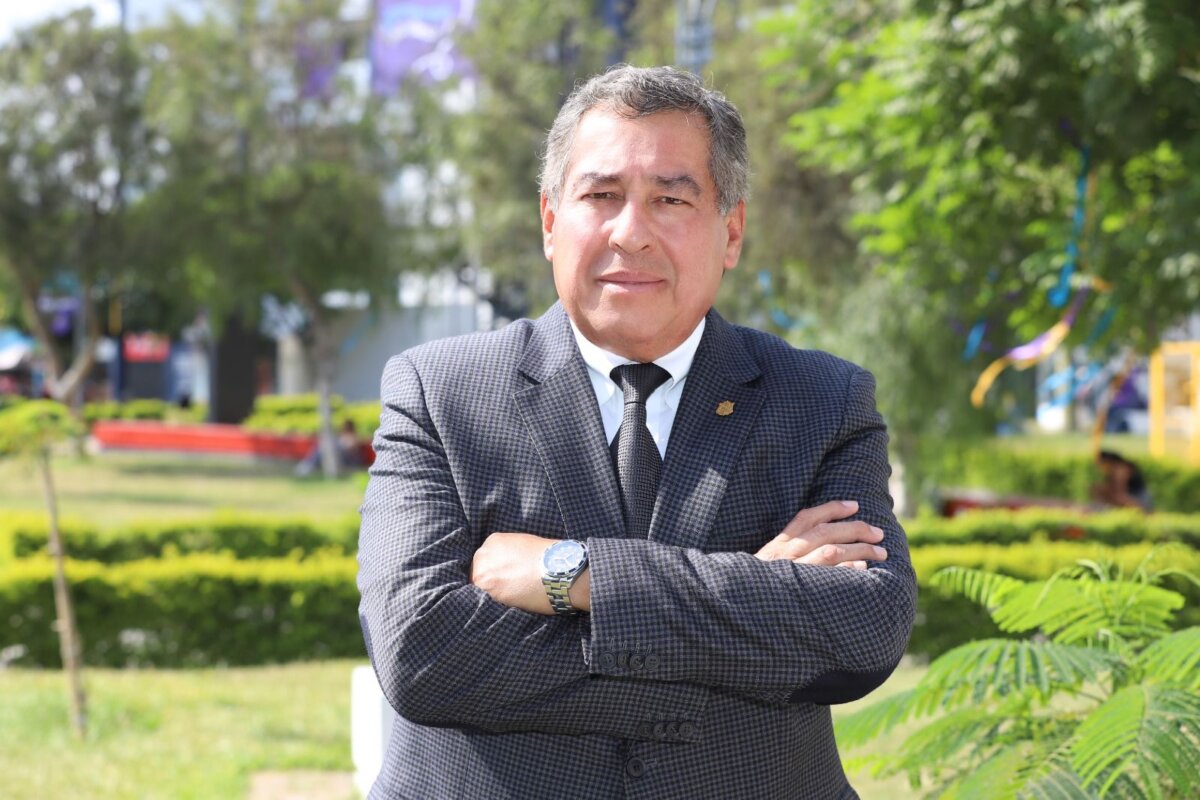 El Dr. Aníbal Quiroga, prestigioso jurista internacional asume decanato de Derecho y Humanidades de la UCV. Foto: UCV.