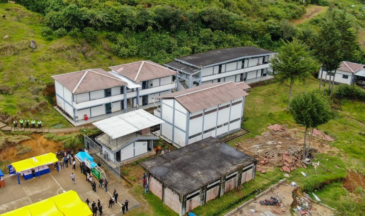 Obra de Instituto Superior Tecnológico Público de Ayabaca se reanuda tras 12 años de paralización. Foto: Gore Piura.