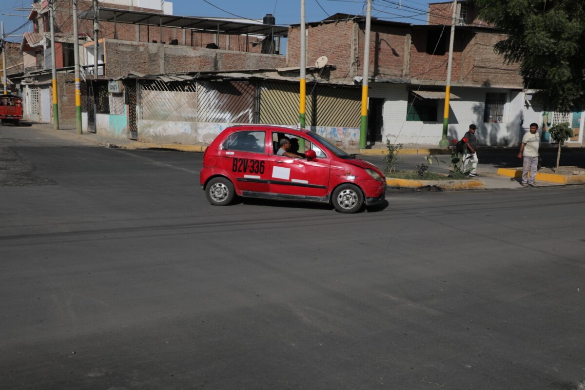 Castilla: restablecen tránsito vehicular en av. Grau tras trabajos de mantenimiento