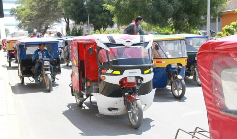 Cerca de 2 mil mototaxis informales circulan en Piura