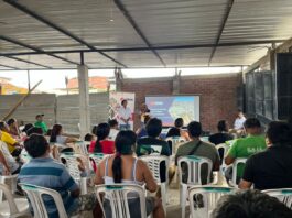 Sullana Vecinos de Bellavista reciben información sobre el proyecto de drenaje pluvial