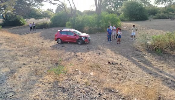 Dos ancianos mueren en accidente de tránsito en la vía Piura – Chulucanas Dos ancianos mueren en accidente de tránsito en la vía Piura - Chulucanas