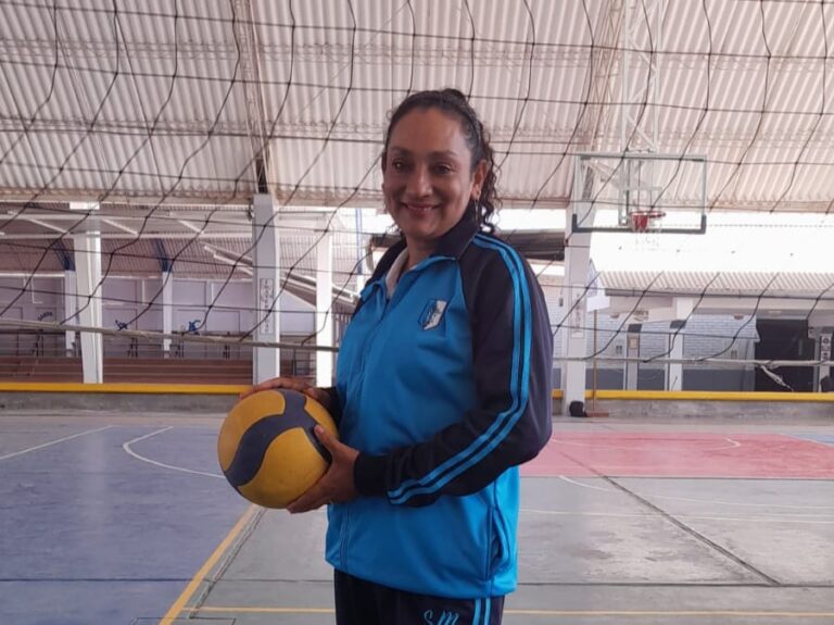 Gloria del deporte regional Betty Rojas Luzón formó parte de la época dorada del vóley piurano