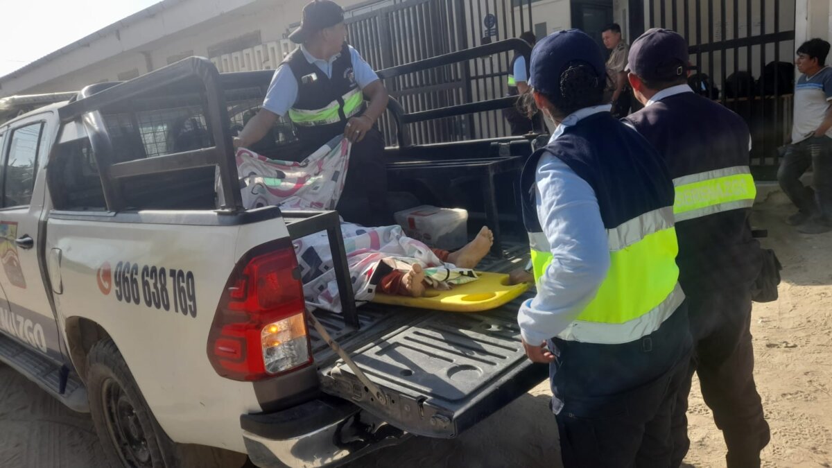 Piura: personal de Serenazgo ayuda a gestante y traen al mundo a bebé Piura personal de Serenazgo ayuda a gestante y traen al mundo a bebé