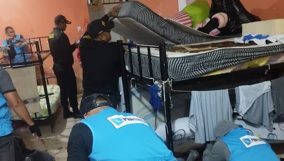 Piura: encuentran armas punzocortantes y bebidas alcohólicas durante requisa en “Maranguita” Piura: encuentran armas punzocortantes y bebidas alcohólicas durante requisa en “Maranguita”